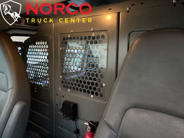 Used 2014 Chevrolet Express 2500 RWD image 9
