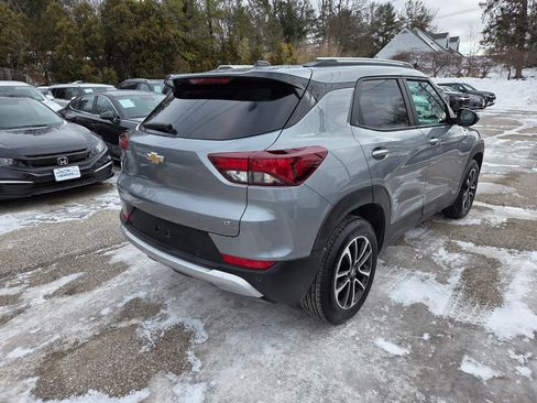 Used 2025 Chevrolet TrailBlazer LT w/ LT Cold Weather Package image 8