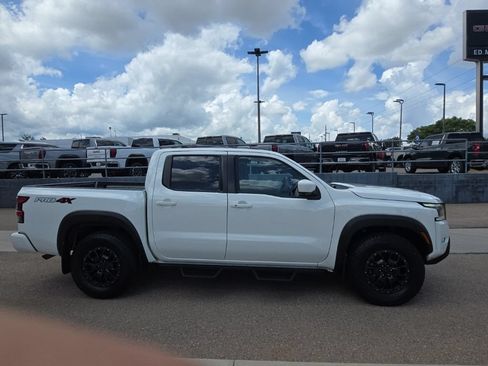 Used 2022 Nissan Frontier PRO-4X w/ Pro-4X Premium Package AWD/4WD image 4