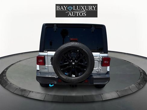 Used 2023 Jeep Wrangler Unlimited Sahara image 31