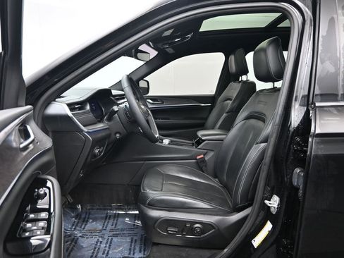 Used 2023 Jeep Grand Cherokee L Overland image 25