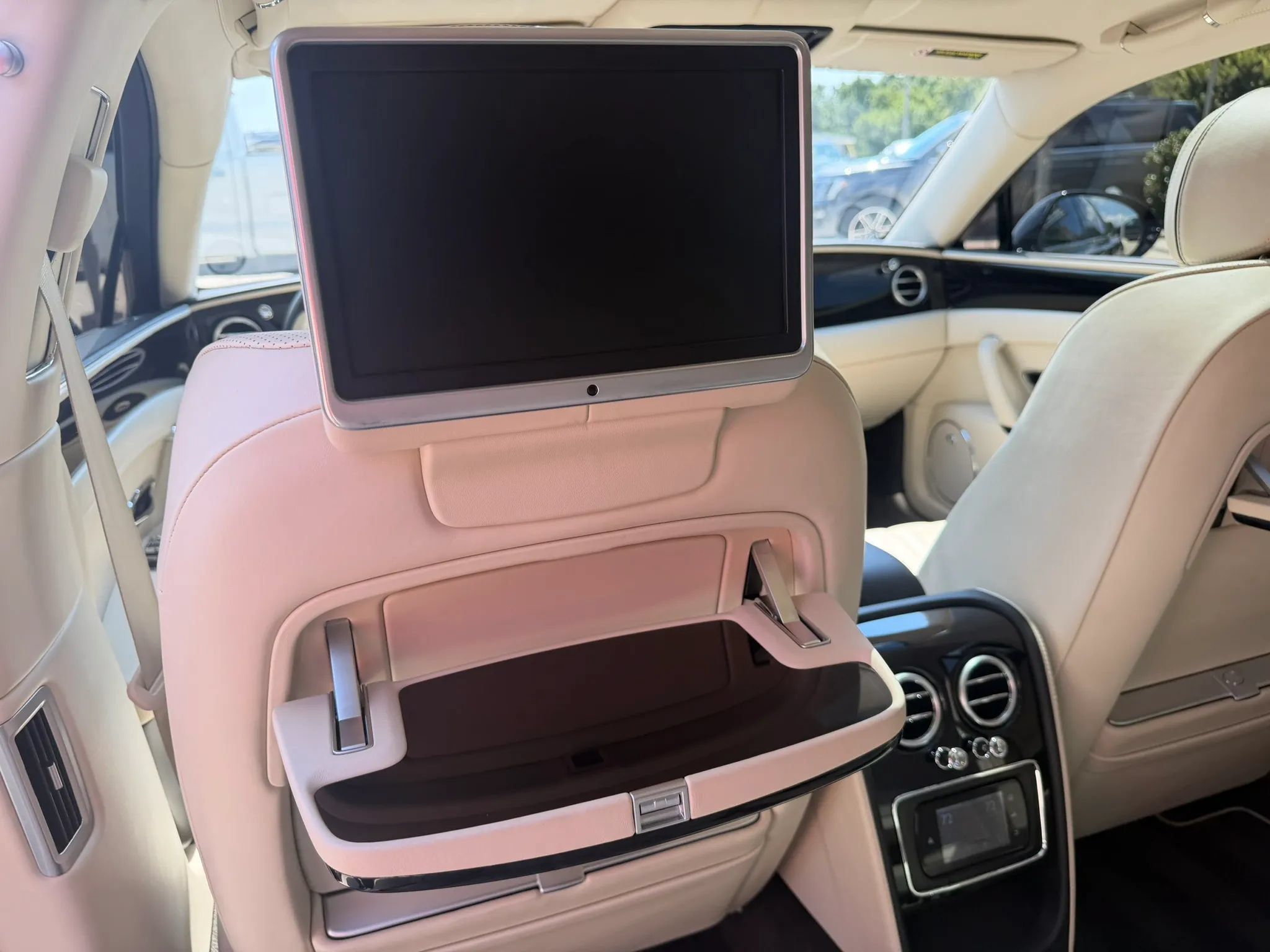 Used 2015 Bentley Flying Spur V8 AWD/4WD image 43