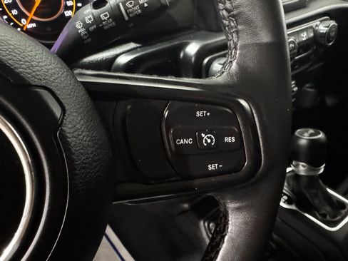 Used 2022 Jeep Wrangler Unlimited Sport AWD/4WD image 6