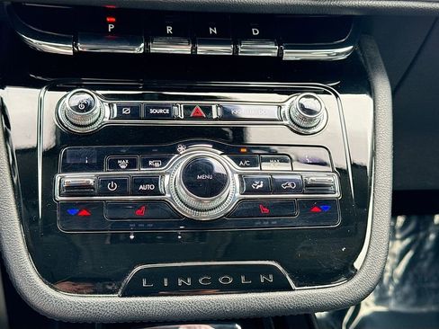 Used 2020 Lincoln Corsair FWD image 34