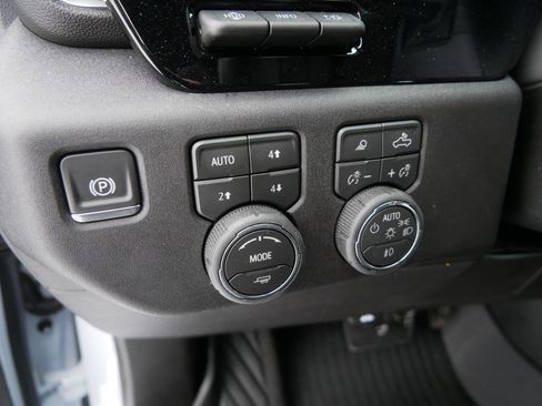 Used 2026 Chevrolet Silverado 1500 High Country w/ Technology Package image 29