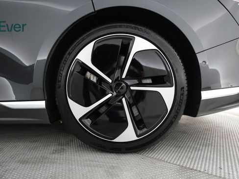 Used 2023 Lucid Air Touring AWD/4WD image 19