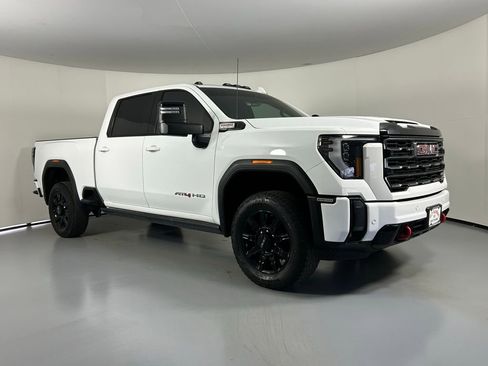 Used 2024 GMC Sierra 2500 AT4 w/ AT4 Premium Plus Package AWD/4WD image 1