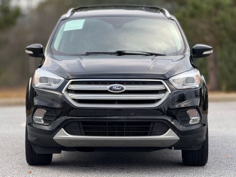 Used 2018 Ford Escape Titanium image 2