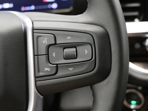 Used 2026 GMC Sierra 1500 SLT AWD/4WD image 25