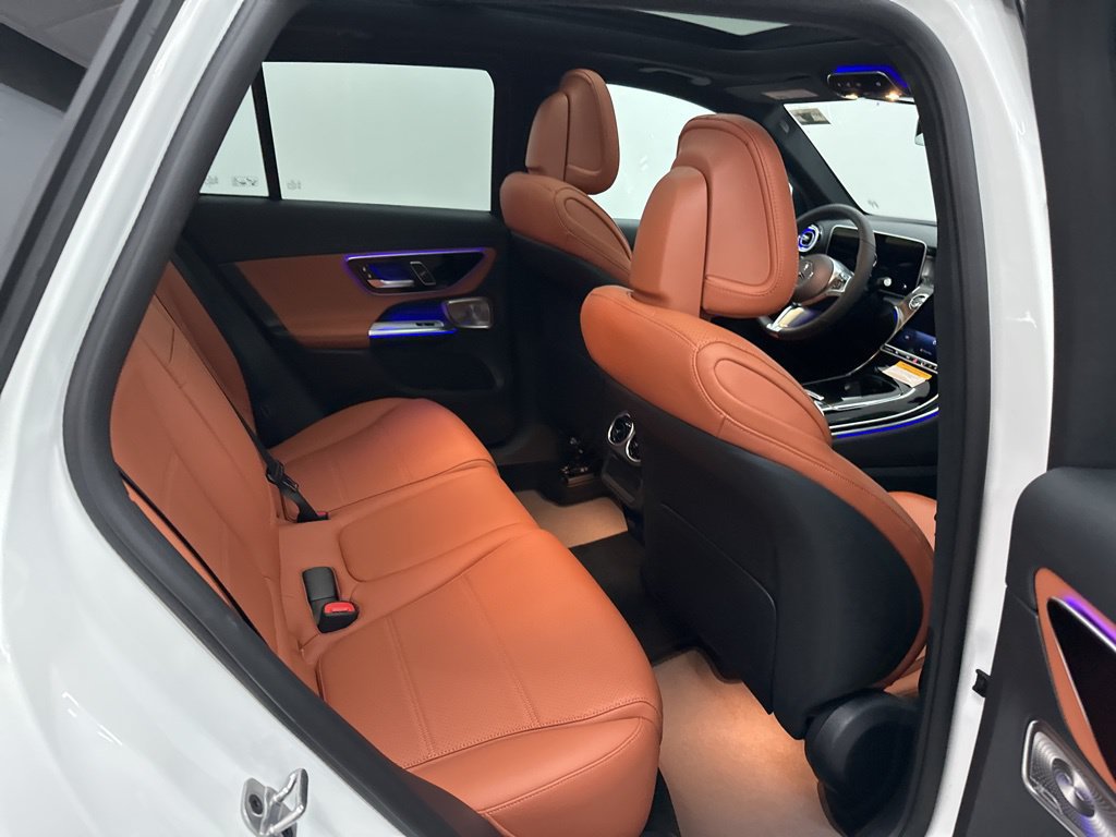 Used 2026 Mercedes-Benz GLC 300 image 23