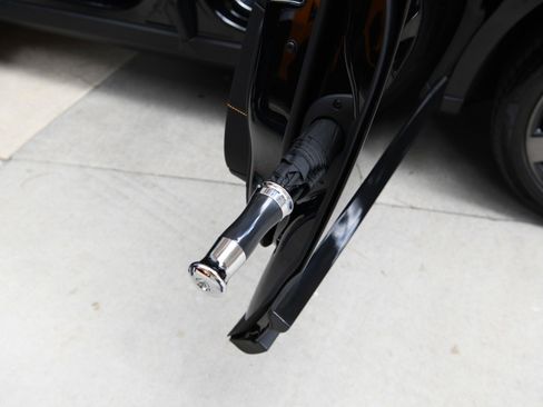 Used 2024 Rolls-Royce Cullinan image 20