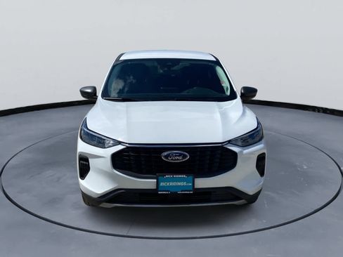 Used 2024 Ford Escape Active w/ Cold Weather Package FWD image 2