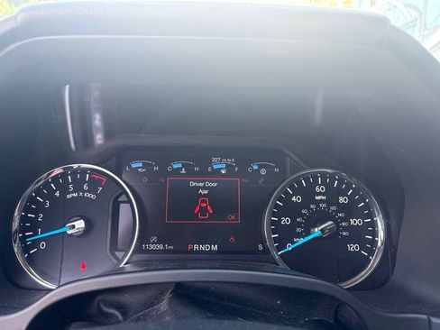 Used 2019 Ford Expedition Platinum AWD/4WD image 18
