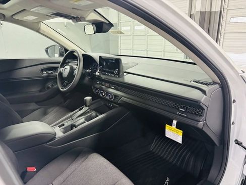 New 2025 Honda Accord SE image 28