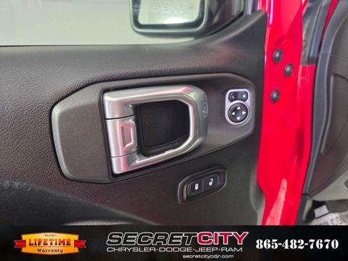 Used 2021 Jeep Wrangler Unlimited Sport image 12