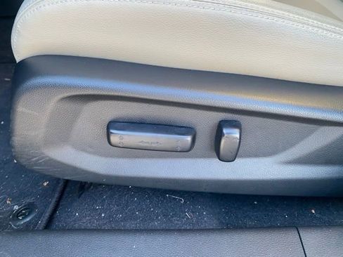 Certified 2018 Honda Clarity Touring image 20