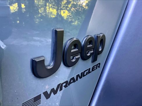Used 2024 Jeep Wrangler Unlimited Sport AWD/4WD image 29