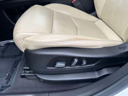 Used 2019 Cadillac XT5 Premium Luxury AWD/4WD image 21