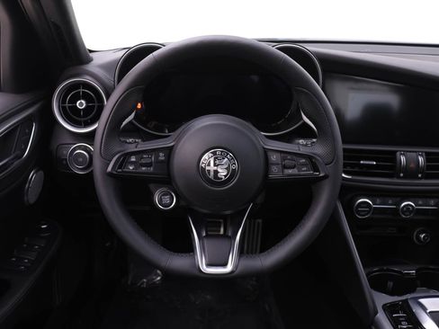 New 2025 Alfa Romeo Giulia AWD image 15