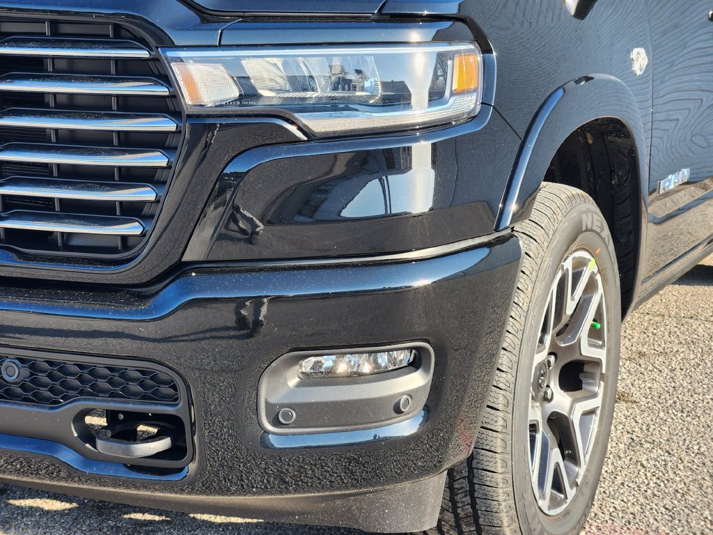 New 2026 RAM 1500 Laramie AWD/4WD image 7