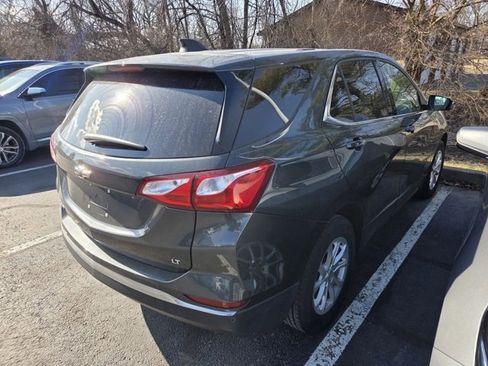 Used 2019 Chevrolet Equinox LT w/ Driver Convenience Package image 5