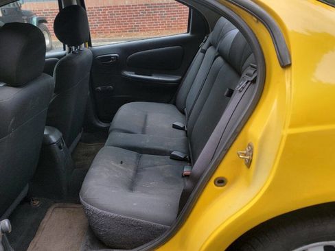 Used 2004 Dodge Neon SXT w/ Sport Appearance Group FWD image 9