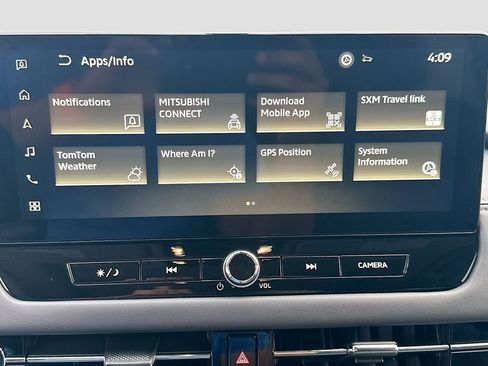 New 2026 Mitsubishi Outlander SE image 15