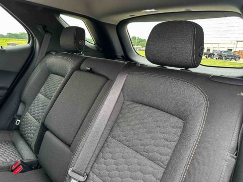 Used 2020 Chevrolet Equinox LT FWD image 19
