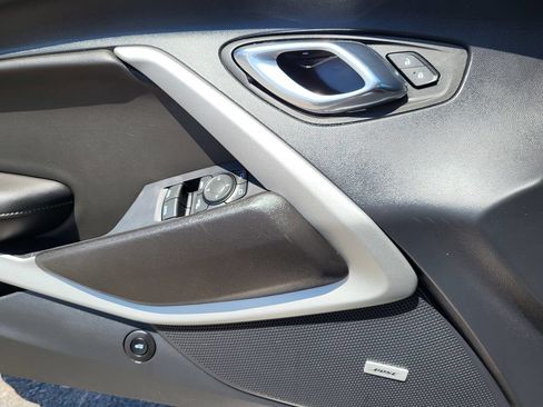 Used 2023 Chevrolet Camaro LT w/ Technology Package RWD image 17