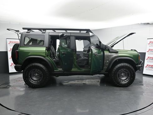 Used 2024 Ford Bronco Everglades image 42