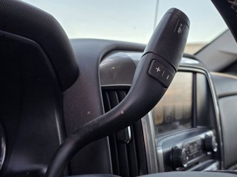 Used 2018 Chevrolet Silverado 1500 LT w/ All Star Edition image 19