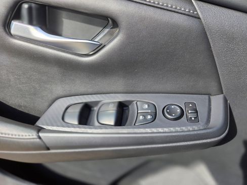 Used 2024 Nissan Sentra SV FWD image 29