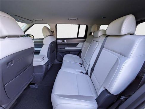 New 2026 Hyundai Santa Fe SE image 16