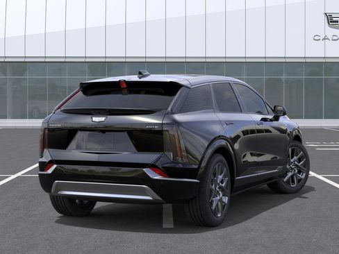 New 2026 Cadillac Optiq Luxury 2 RWD image 4