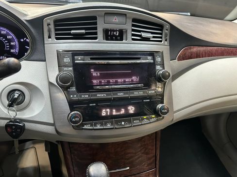 Used 2011 Toyota Avalon FWD image 15