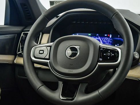Certified 2025 Volvo XC90 B6 Ultra w/ Protection Package Premier image 29
