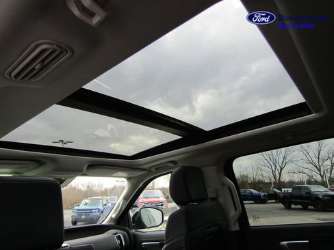Certified 2025 Ford Expedition Platinum AWD/4WD image 15