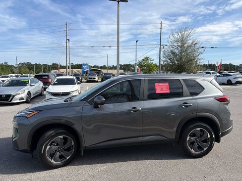Certified 2026 Nissan Rogue SV image 4