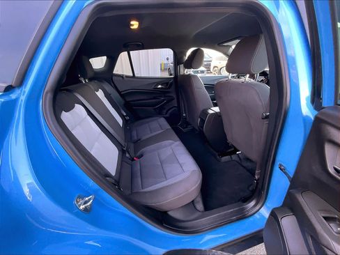 Used 2024 Chevrolet Trax RS w/ Driver Confidence Package image 16