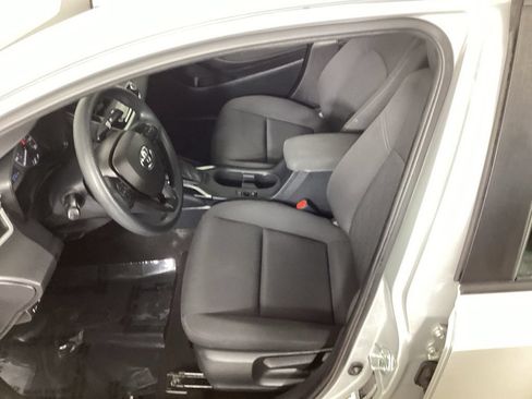 Used 2023 Toyota Corolla LE FWD image 27