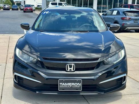 Used 2019 Honda Civic LX image 2