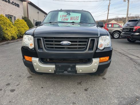 Used 2007 Ford Explorer XLT image 3