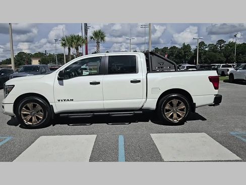 Used 2024 Nissan Titan SV w/ SV Bronze Edition Package RWD image 27