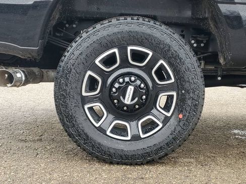 New 2026 Ford F350 Platinum w/ FX4 Off-Road Package AWD/4WD image 5