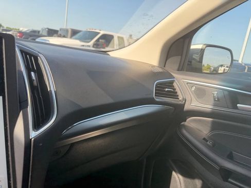Used 2023 Ford Edge Titanium AWD/4WD image 18