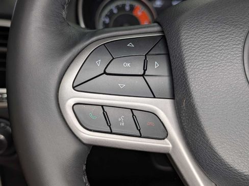 Used 2019 Jeep Cherokee High Altitude AWD/4WD image 38