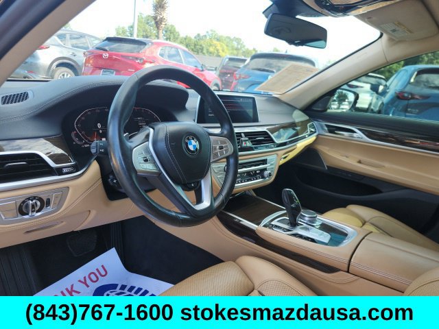 Used 2020 BMW 740i w/ Premium Package RWD image 18