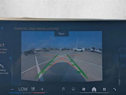 Used 2025 BMW 230i Coupe w/ M Sport Package image 12