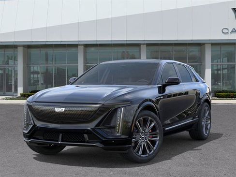 New 2026 Cadillac Lyriq V AWD/4WD image 7