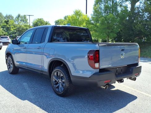 Used 2023 Honda Ridgeline Sport image 7